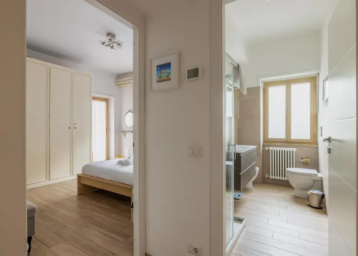 Meropia House Apartmán *