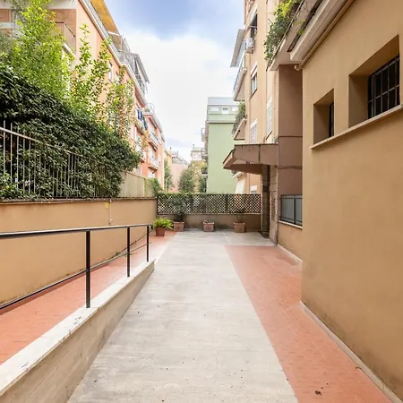 Meropia House Rome